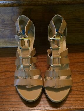 Naturalizer Comfort Women’s Tan Strappy Gladiator Sandals - Casual Summer Shoe